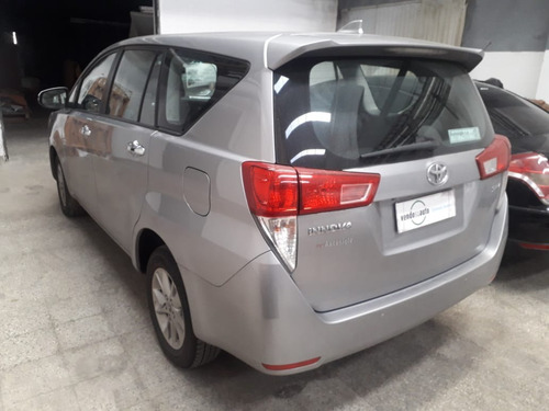 Toyota Innova Srv 2.7n At 8a / Nafta / 2019
