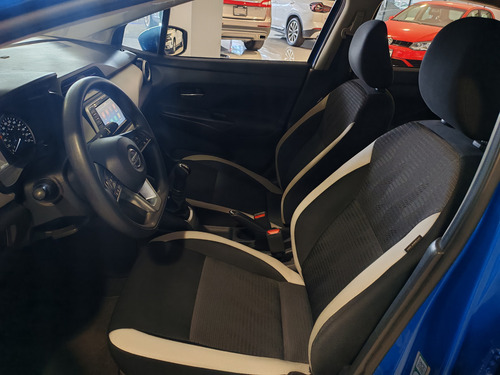Nissan Versa 1.6 Advance Mt