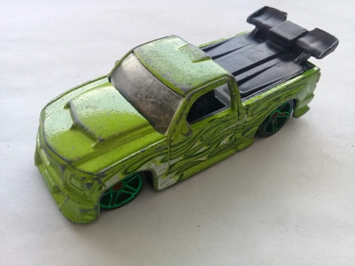   Hot Wheels Super Tuned Diecast 1:64 Toy Car 2000 Green