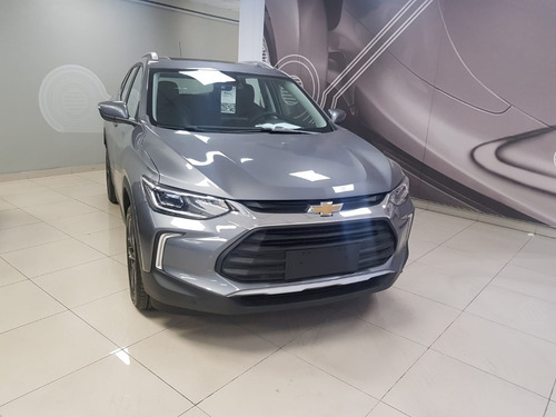 Imagen 11 de 25 de Chevrolet Tracker Premier Turbo 2023 E/i Go