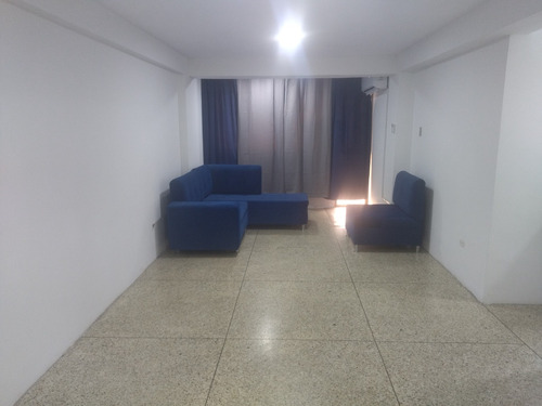 Se Vende Apartamento En Urb. El Centro Piso Bajo 