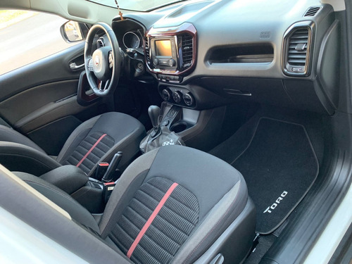 Imagem 10 de 12 de Fiat Toro 1.8 Freedom Aumatico 2019 Flex