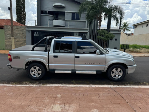 Chevrolet S-10 2.4 MPFI EXECUTIVE 4X2 CD 8V FLEX 4P MANUAL
