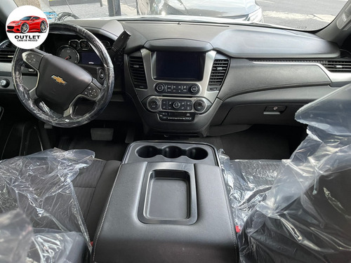 Chevrolet Suburban 5.4 Ls Tela At