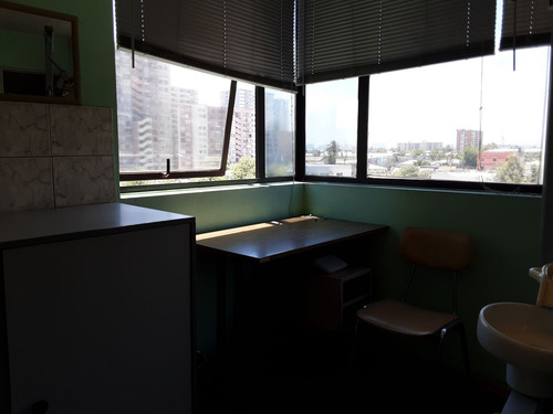 Se Vende 2 Oficinas/consulta Medica, Cdte Whiteside Con La M