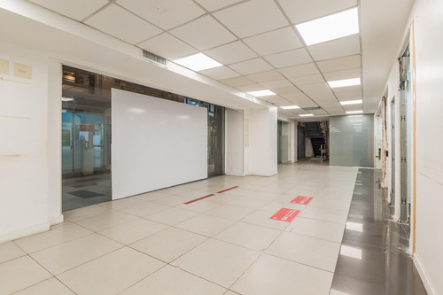 Local En Alquiler Microcentro San Martin 176 Apto Todo Destino 1000 M2