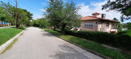 Imagen 3 de 30 de Chalet En Venta De 3 Dormitorios C/ Cochera En Villa Giardino