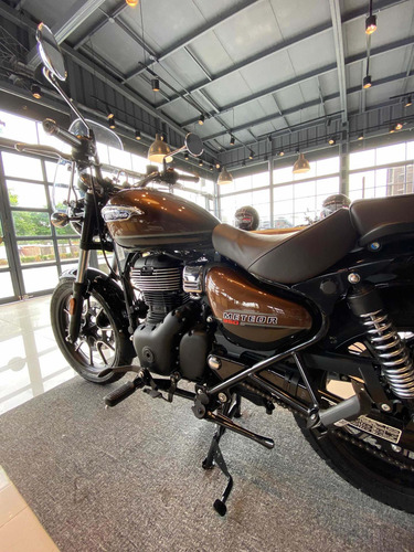 Imagen 9 de 15 de Royal Enfield Meteor 350 Supernova Brown
