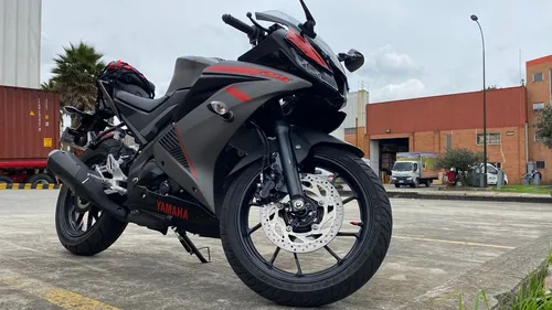 Yamaha R15 V3
