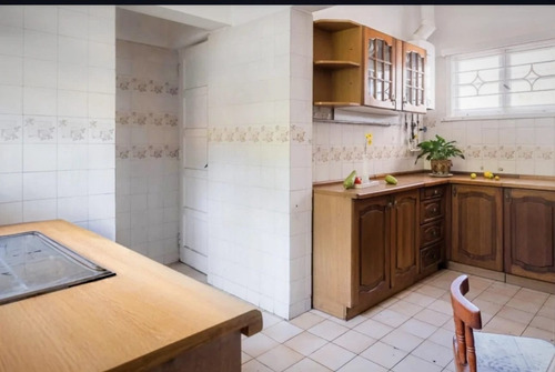 Tejada 5dormt+3b+servicios Completos+patio+4est+remodelada