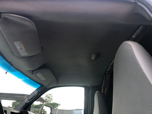 Imagen 9 de 15 de Chevrolet Express 3500 2012 Caja Seca 4 Ton Cutaway Caja Sec
