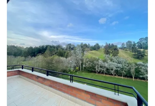 Vendemos Casa En Rionegro - Llanogrande Sector Tablazo