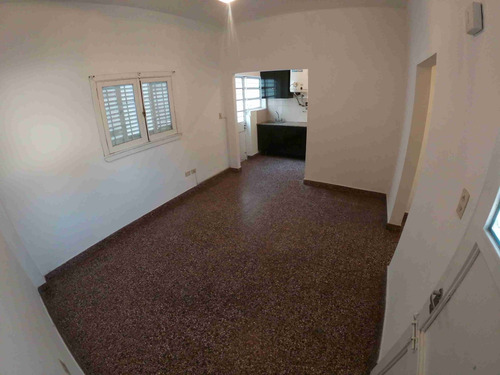 Imagen 8 de 16 de Venta 2 Ambientes Interno Con Jardin Excelente Ubicacion