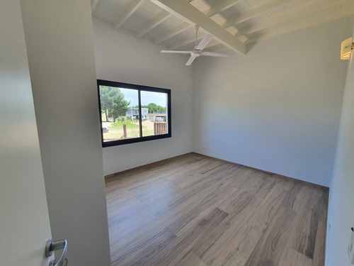 Casa En Venta Ubicada En Barrio Nayades - Pinamar
