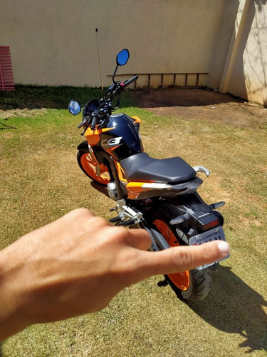 Imagem 5 de 6 de Honda Twister