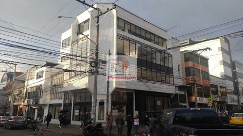 Imagen 2 de 21 de Edificios En Arriendo Restrepo 152-3207