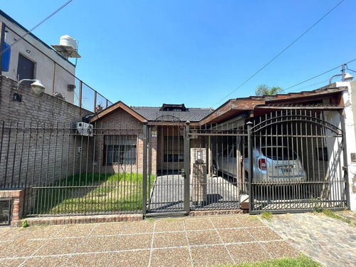 Oportunidad Casa 4 Ambientes Con Pileta Y Quincho
