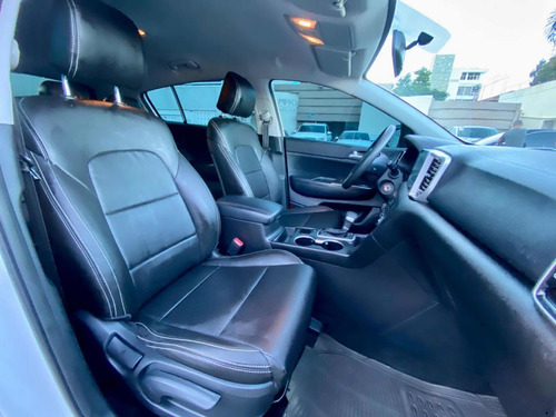 Imagen 5 de 13 de Kia Sportage Americano 2020