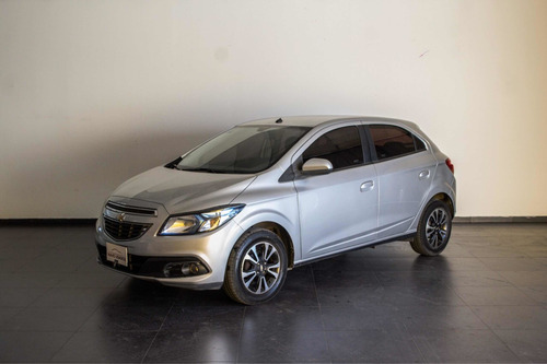 Imagen 2 de 18 de Chevrolet Onix 1.4 Ltz Mt 98cv 2015 Onv