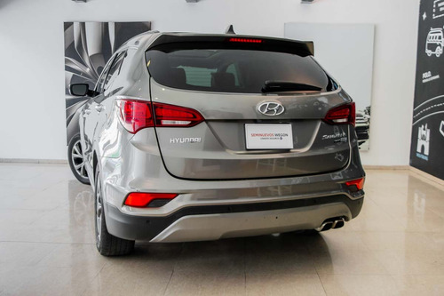 Imagen 3 de 14 de Hyundai Santa Fe 2018