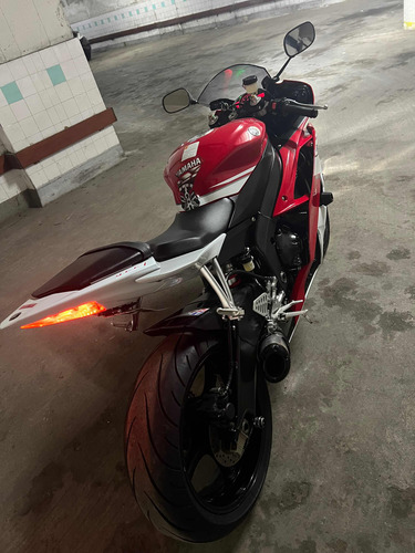 Yamaha R6