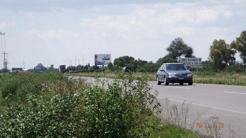 Terreno En Venta A Pie De Carretera Frente Al Parque Opción, Querétaro