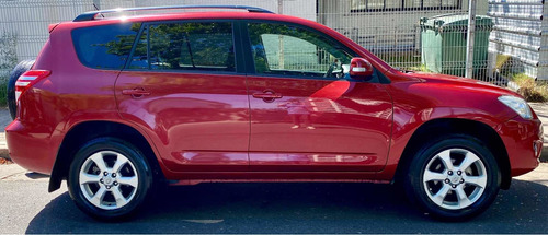 Toyota Rav4 2.4 4x2 At 2011