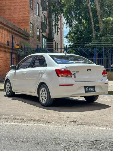 Kia Soluto 1.4L Lx 5Mt