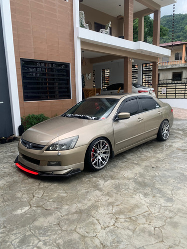 Honda Accord Ex 2003 Con Música (negociable)