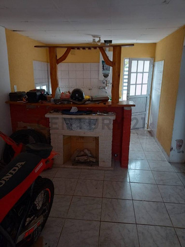 Se Vende Villa Rosas Con 2 Viviendas Rafaela