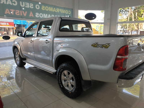 Toyota Hilux 2.7 Srv Cd 4x4 At
