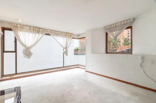 Apartamento En Venta En Los Rosales. Cod V12443