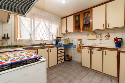 Imagem 19 de 28 de Casa Com 4 Dormitórios À Venda, 248 M² Por R$ 850.000,00 - Guabirotuba - Curitiba/pr - Ca0349