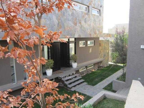 Avda El Monte Sur, Quinchamali, Las Condes