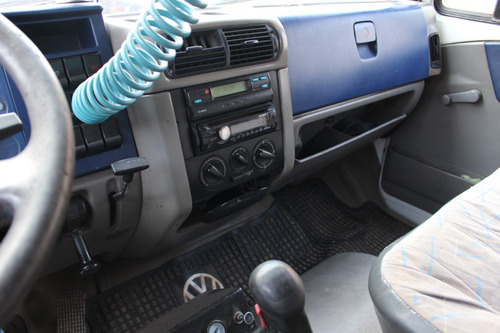 Volkswagen Worker 17210