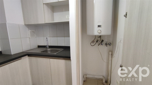 Departamento En Venta De 2 Dorm. En Estación Central