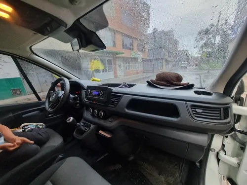 Renault Trafic 1.6 L2H2 Techo Alto Carga