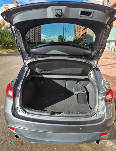 Mazda 3 2.0 Touring At