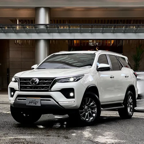 Toyota Fortuner 2.8 SRV