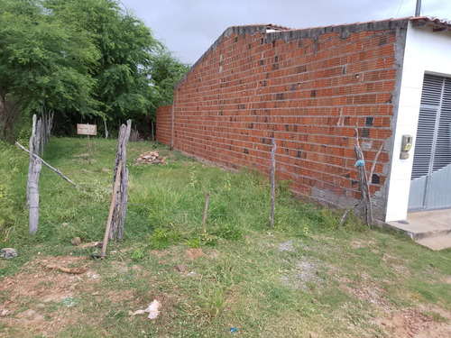 Vendo Terreno Com Medida De 20/6 Documentado,próximo A Praça