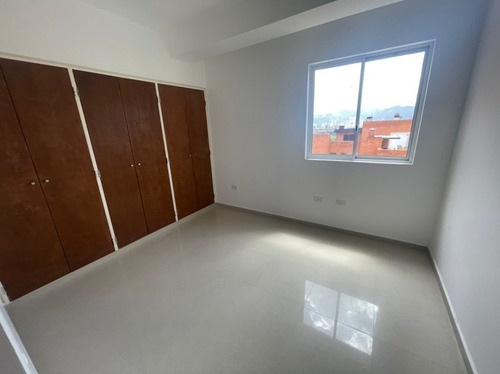 Imagen 4 de 22 de Gran Oportunidad De Townhouse En Tucacas