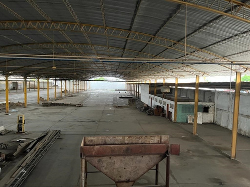 Imagen 2 de 14 de Galpon En Venta, Los Mesones, Barcelona
