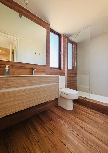 Se Vende 2 Dormitorios. 95m2. Playa La Boca. Estacionamiento