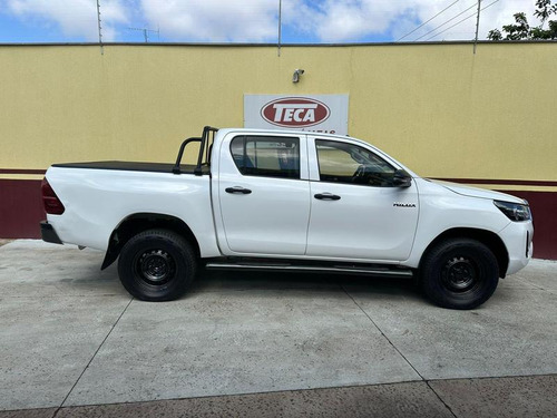 Toyota Hilux 2.8 Std 4x4 Cd