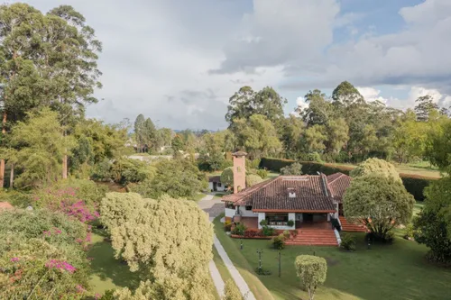 Casa En Venta En La Amalita. Cod V5775