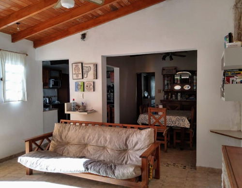 Casa En Venta - 3 Dormitorios 2 Baños - Cochera - 450mts2 - Ringuelet
