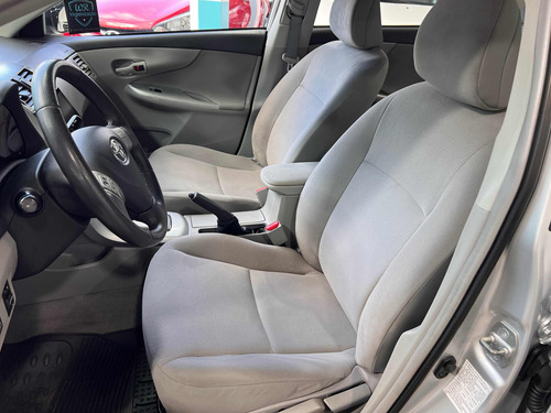 Toyota Corolla 1.8 16v Gli Flex Aut. 4p