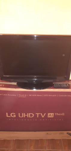 Imagem 1 de 1 de Vendo Tv Aoc De Lcd 26polegadas Foncionando Normal