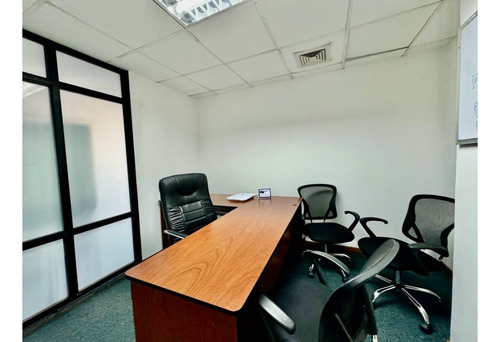 Se Alquila Oficina 388m2 5p Torre Humboldt Prados Del Este