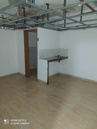 Imagen 9 de 14 de Local En Venta Costa Azul Edf.esparta Suites